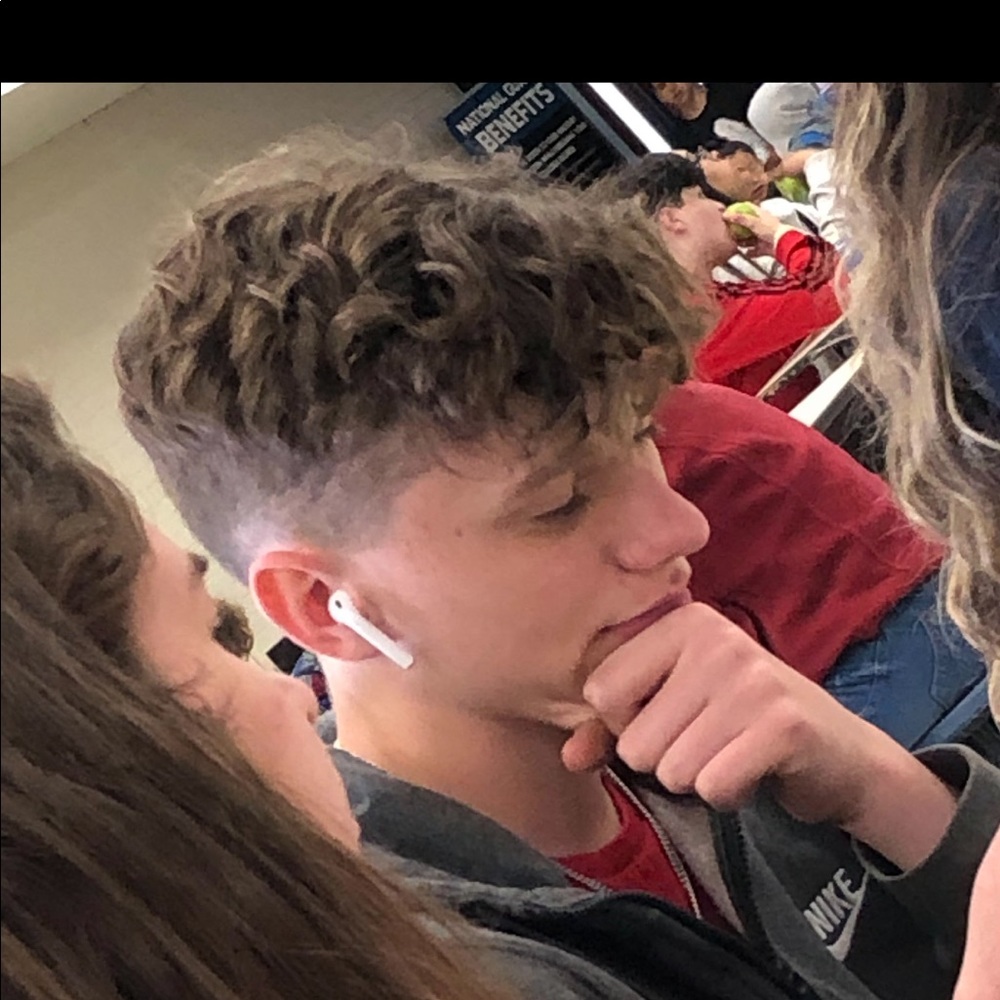 Meet your Posher, Brandon